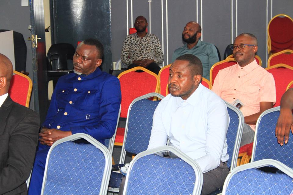 Bonding activity at conference