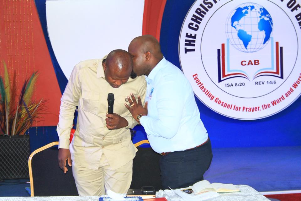 Bonding activity at conference
